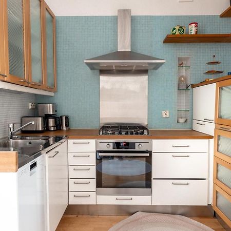 Poista 2Ndhomes Cozy And Compact 1Br Apartment In Kamppi Helsinki Eksteriør billede